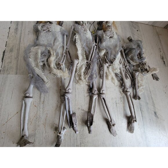 Skeleton‎ groom AS IS bride hanging Halloween prop decor set - Picture 5 of 9